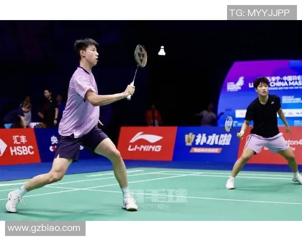 深圳羽毛球队的灵活性探索与发展之路:从训练到比赛的全方位分析 深圳羽毛球队的灵活性探索与发展之路:从训练到比赛的全方位分析