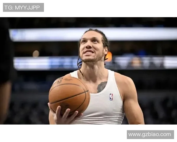 戈登与汤普森对决分析谁能在赛场上更胜一筹的精彩较量